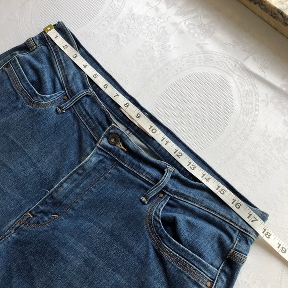 Levi’s Blue Capri Denim Jeans Pants Women’s Size 14 Foldable Bottoms Slim-Fit - Picture 12 of 16